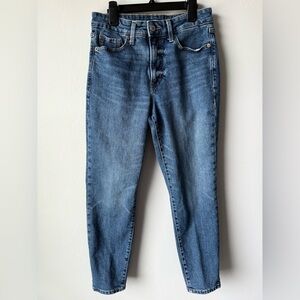 Old Navy Women's Straight Leg Jeans - Medium Blue